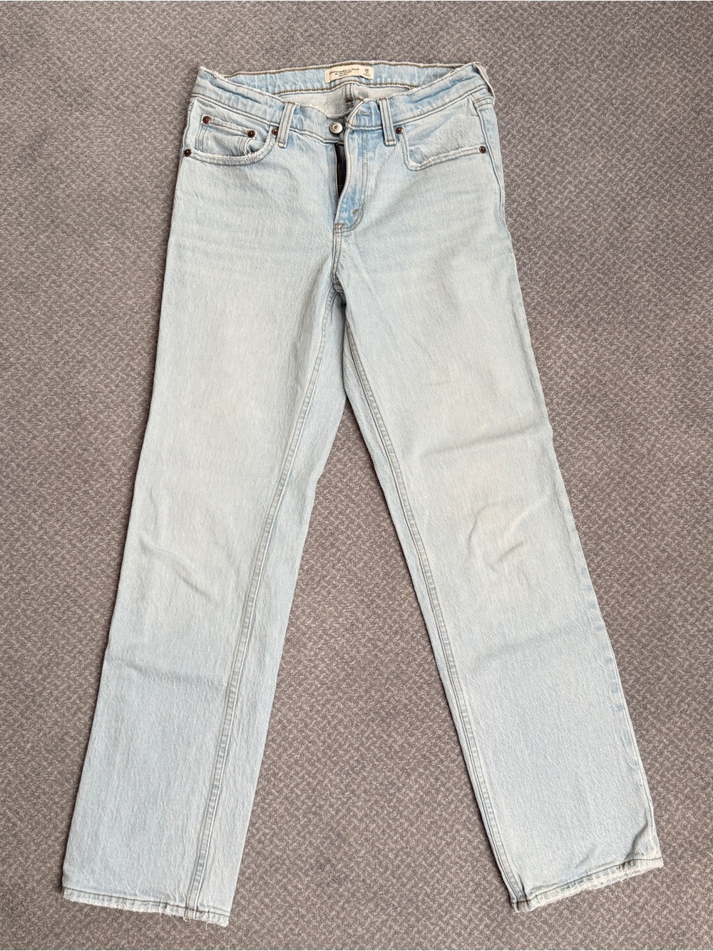 Abercrombie 90’s Mid Rise Jeans